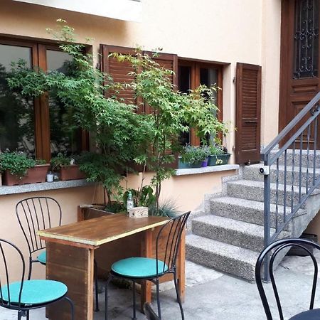 B&B Appartamenti Chez Patty Castel San Pietro Exteriör bild